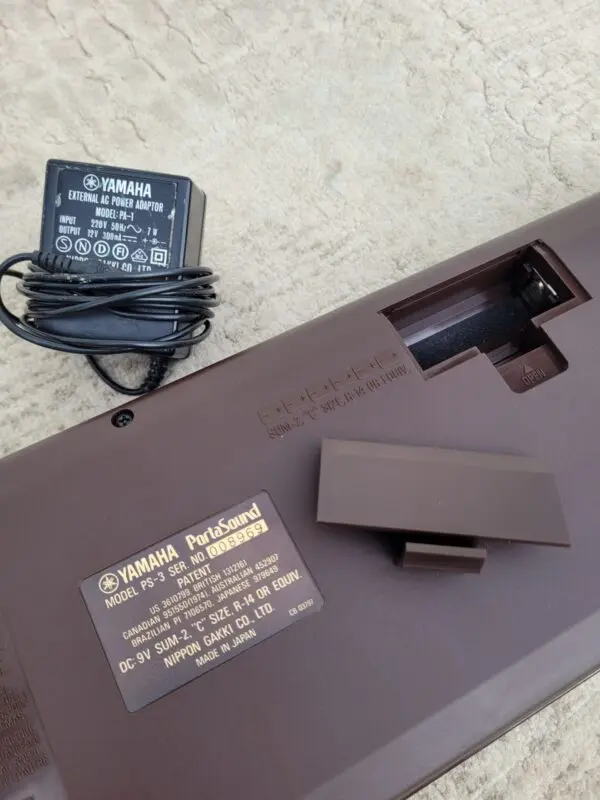Synthé yamaha vintage Portasound PS 3 1980 05