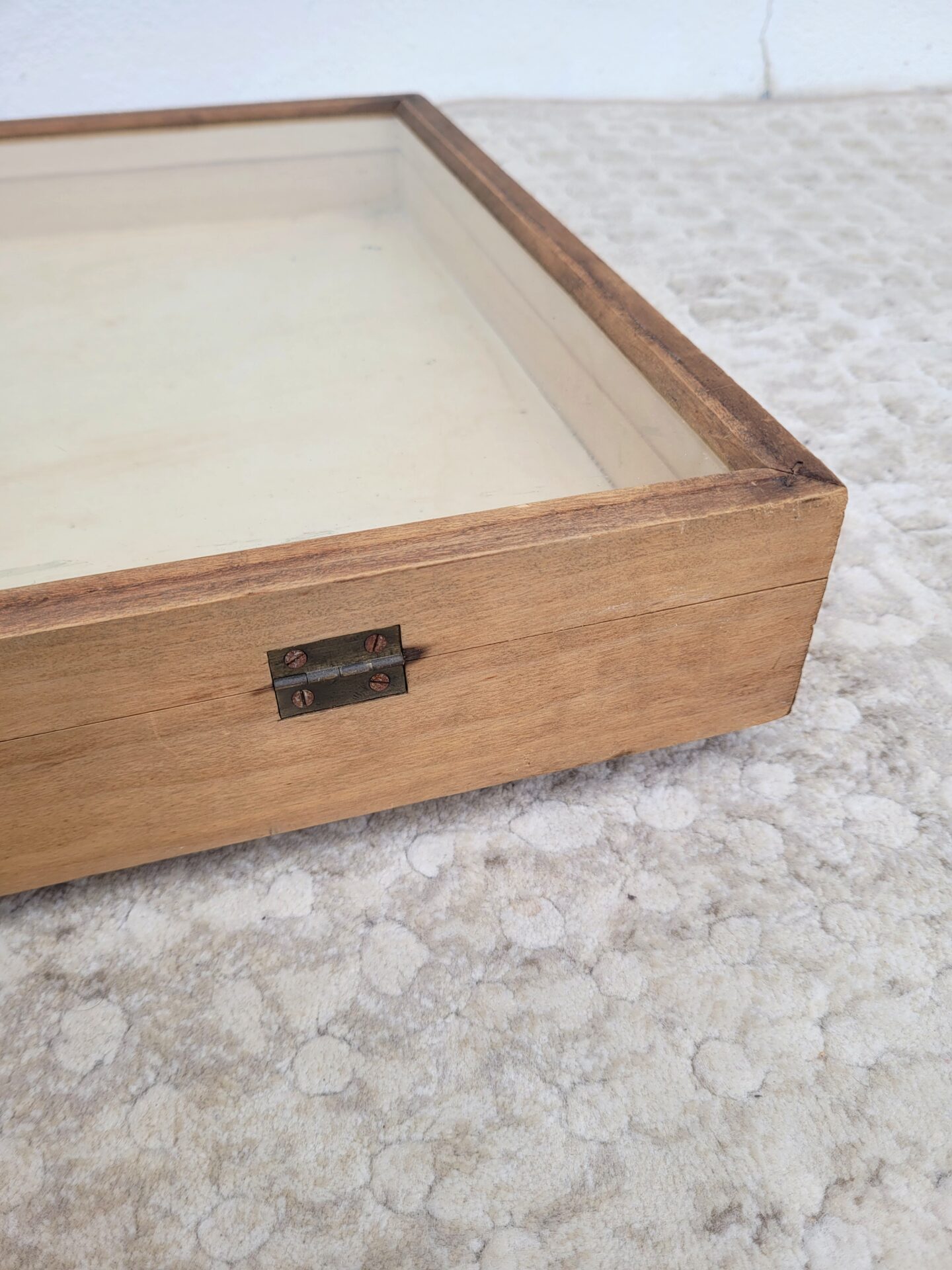 Vitrine ancienne à poser de comptoir 07