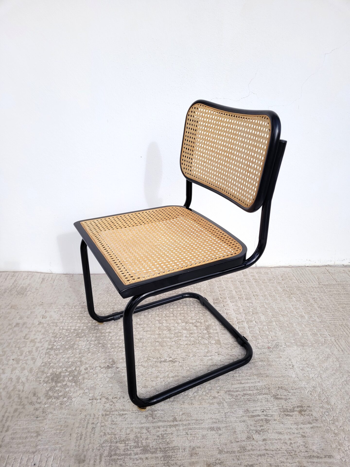 Chaise vintage cannée type Cesca noire 03