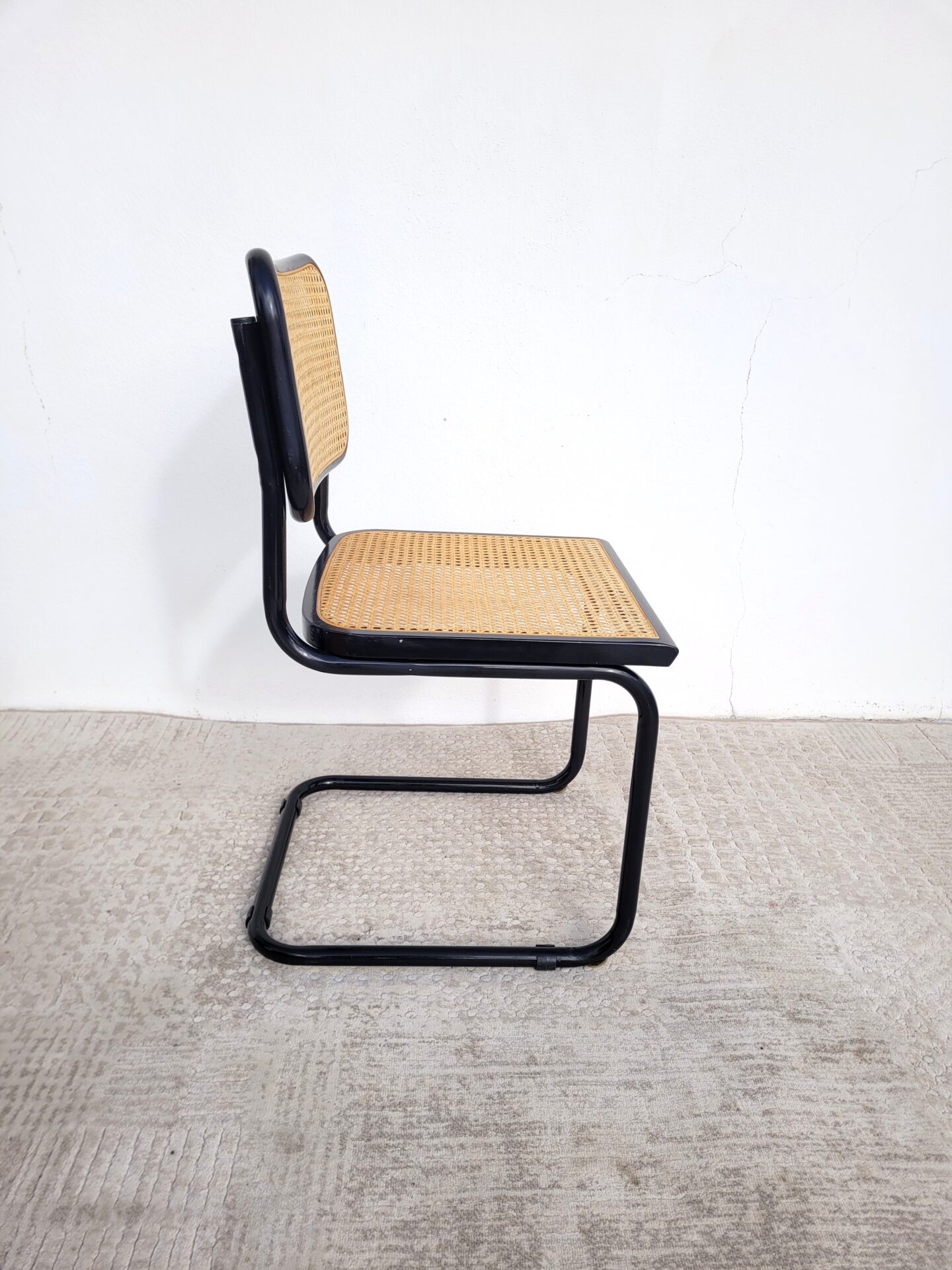 Chaise vintage cannée type Cesca noire 04