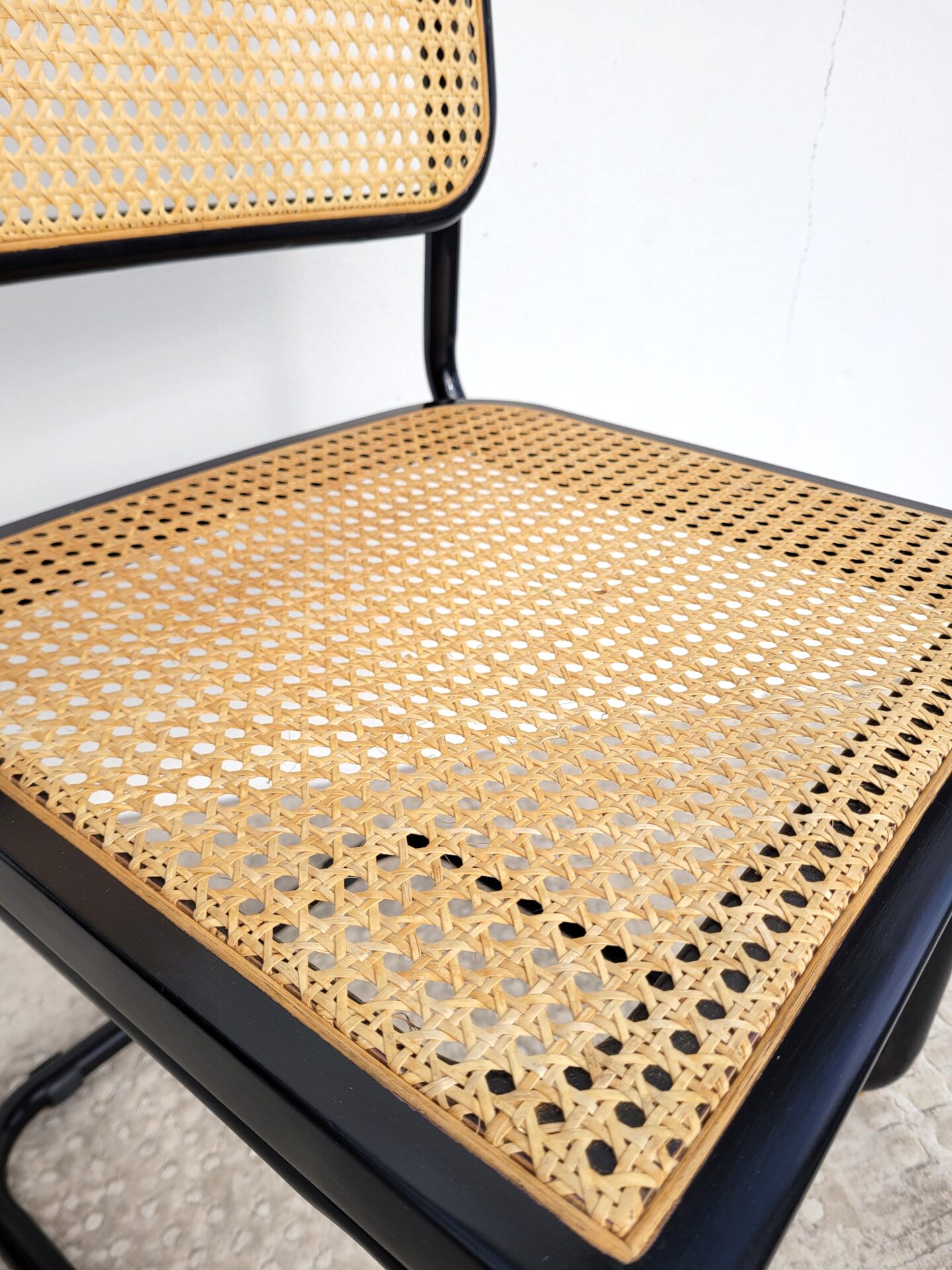 Chaise vintage cannée type Cesca noire 07