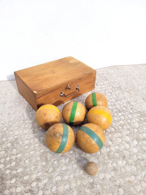 Boîte jeux de boules vintage 01