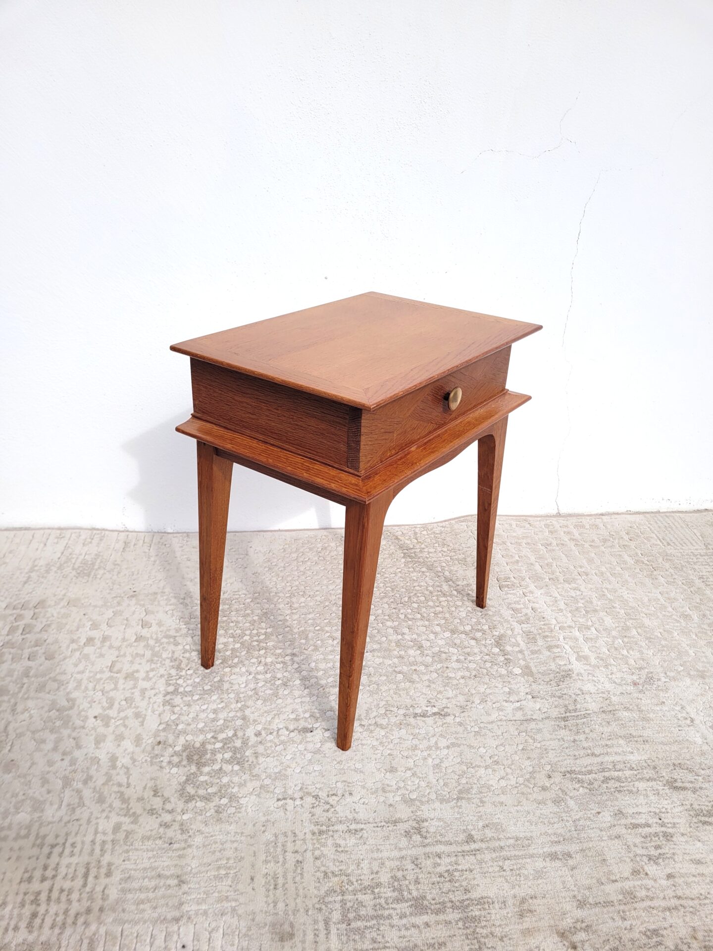 Table de chevet vintage 1960 chêne clair 02