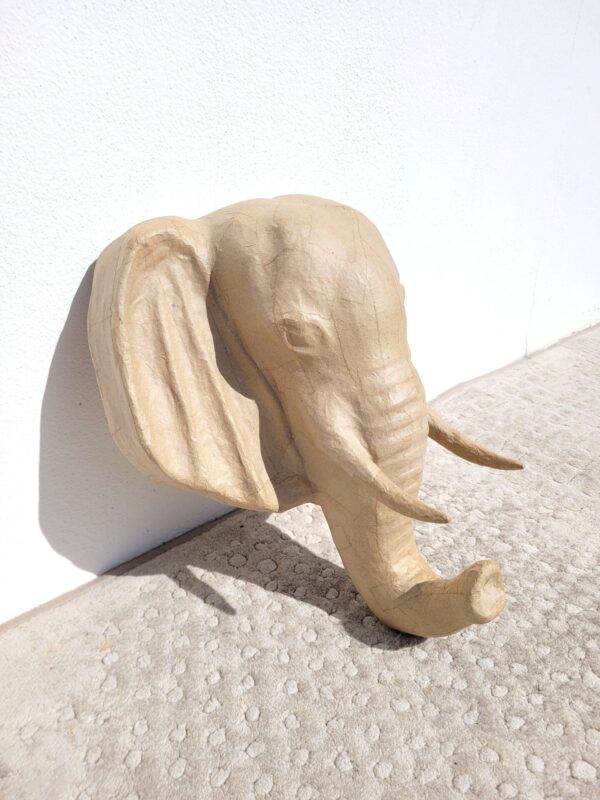 Tête d'éléphant en papier mâché 04