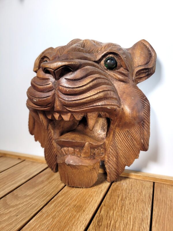 Masque de tigre sculpté en bois 03