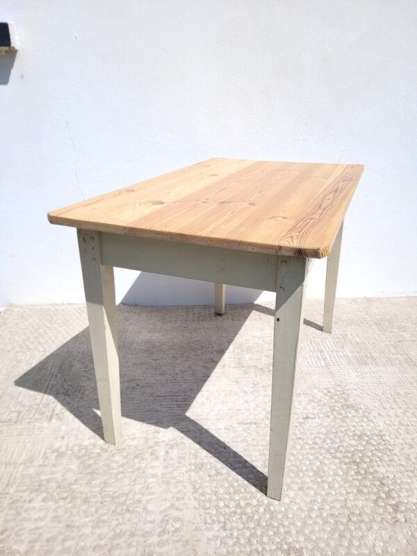 Table de ferme vers 1950 02