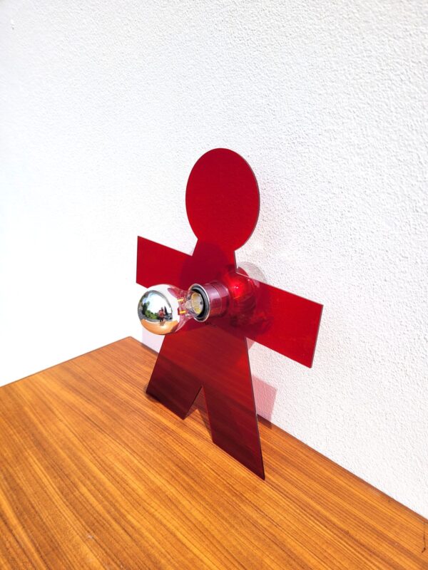 Lampe d'applique en plexiglas rouge 03