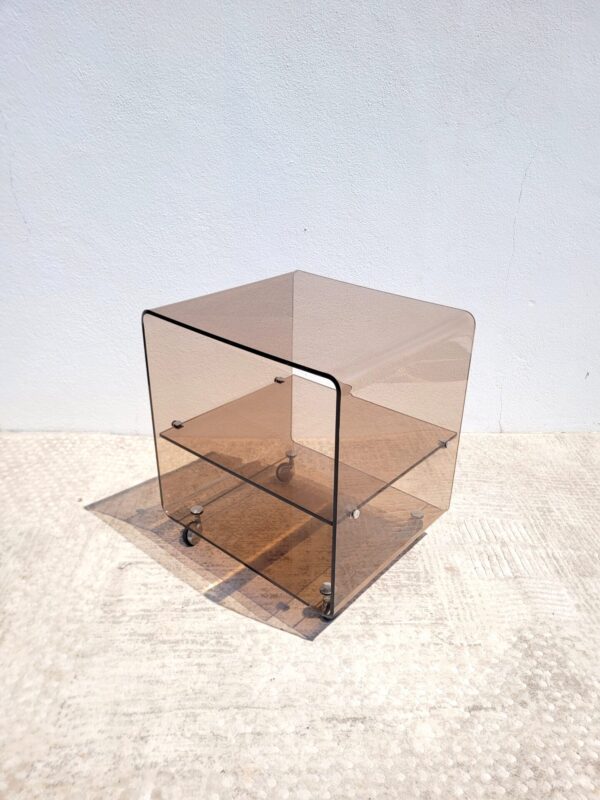 Étagère roulante en plexiglas 1970 04