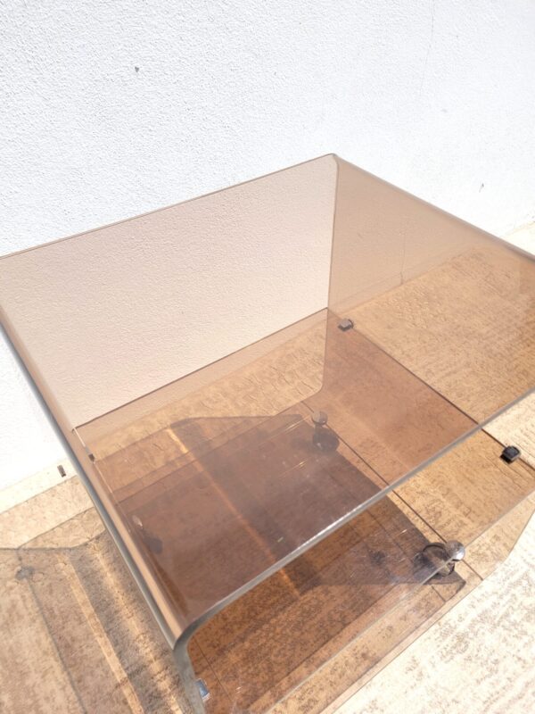 Étagère roulante en plexiglas 1970 06