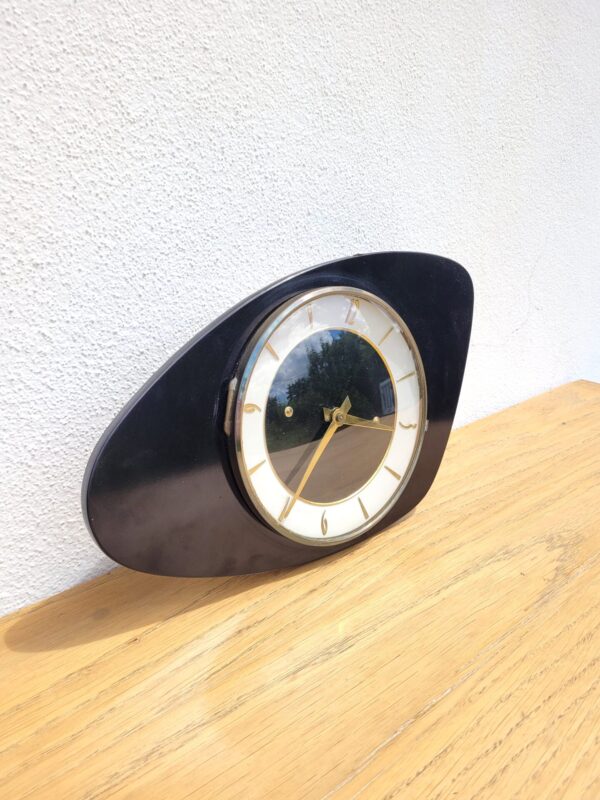 Horloge en formica noir 1960 02