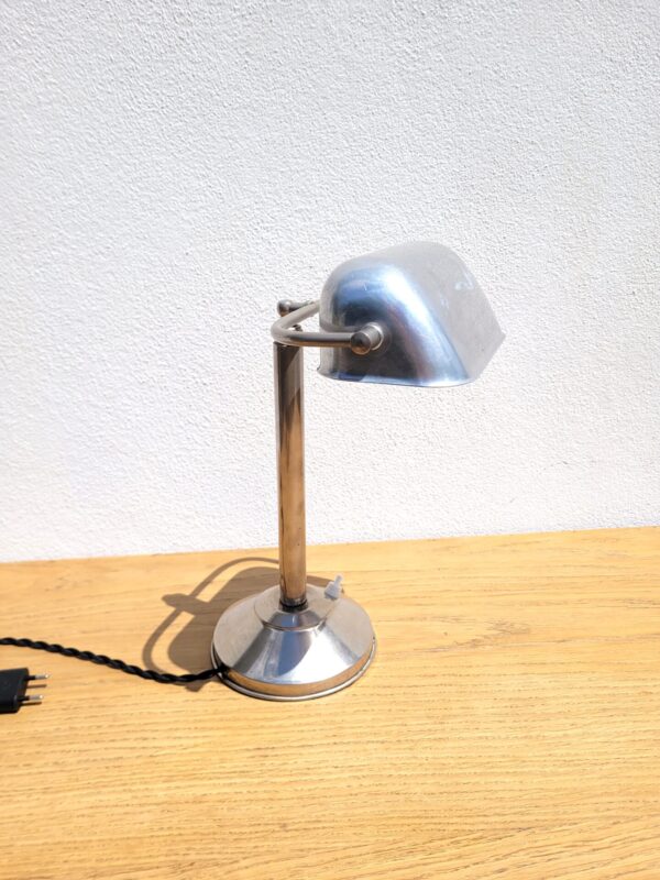 Lampe de bureau vintage en aluminium 02