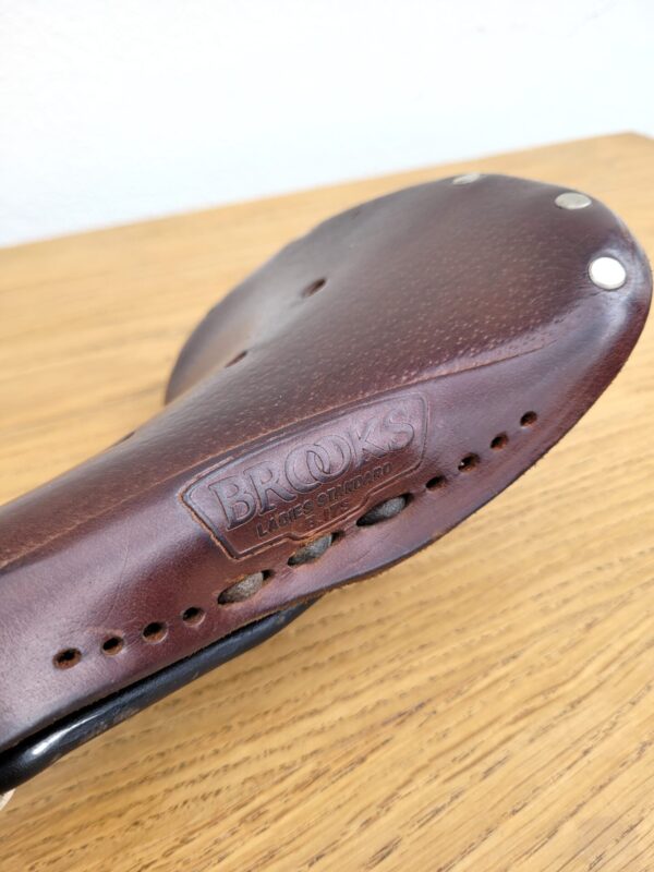 Selle de vélo vintage Brooks B17 S en cuir 02