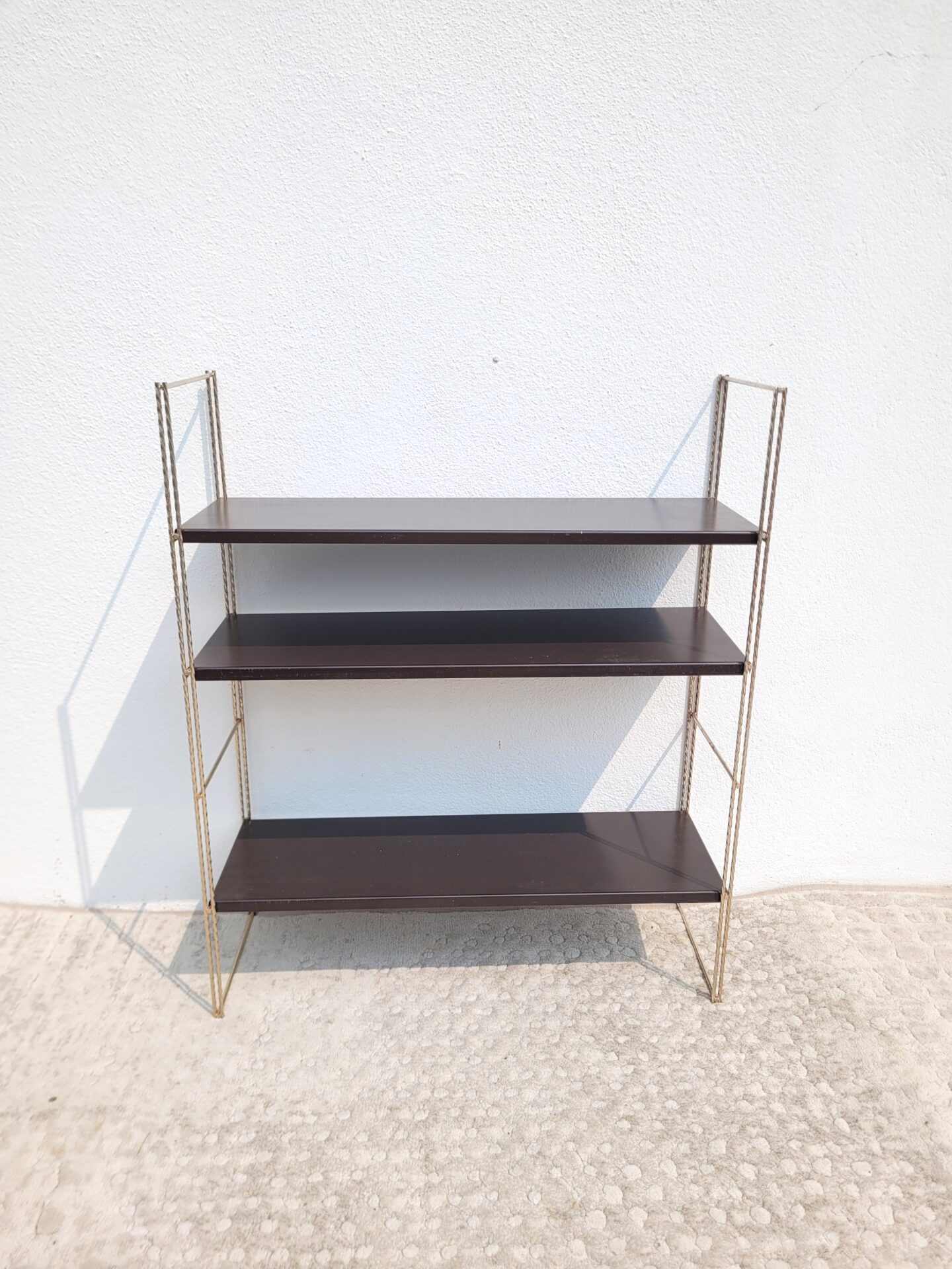 Étagère vintage type string vers 1960 01