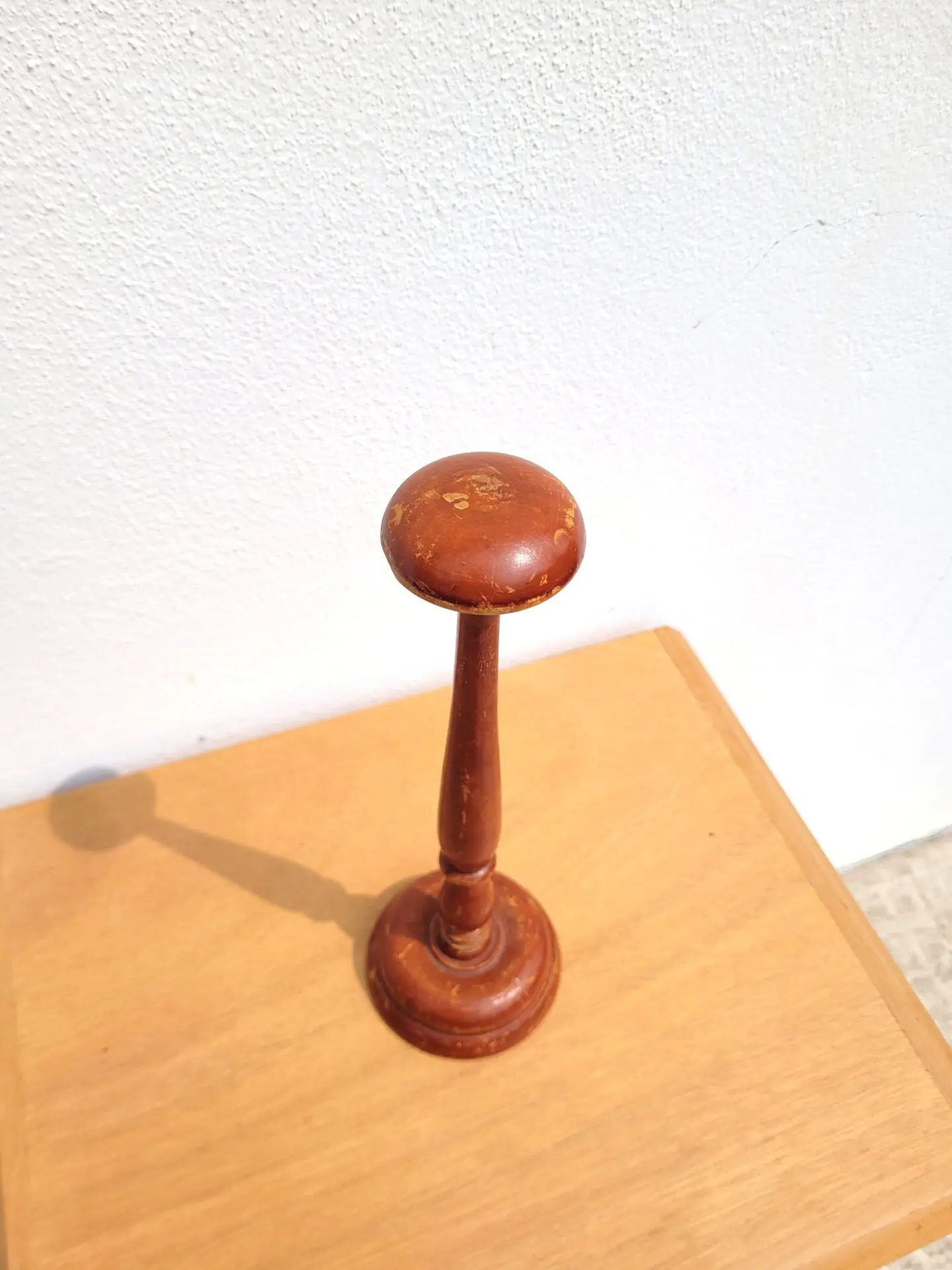 Porte chapeau ancien en bois tourné 03