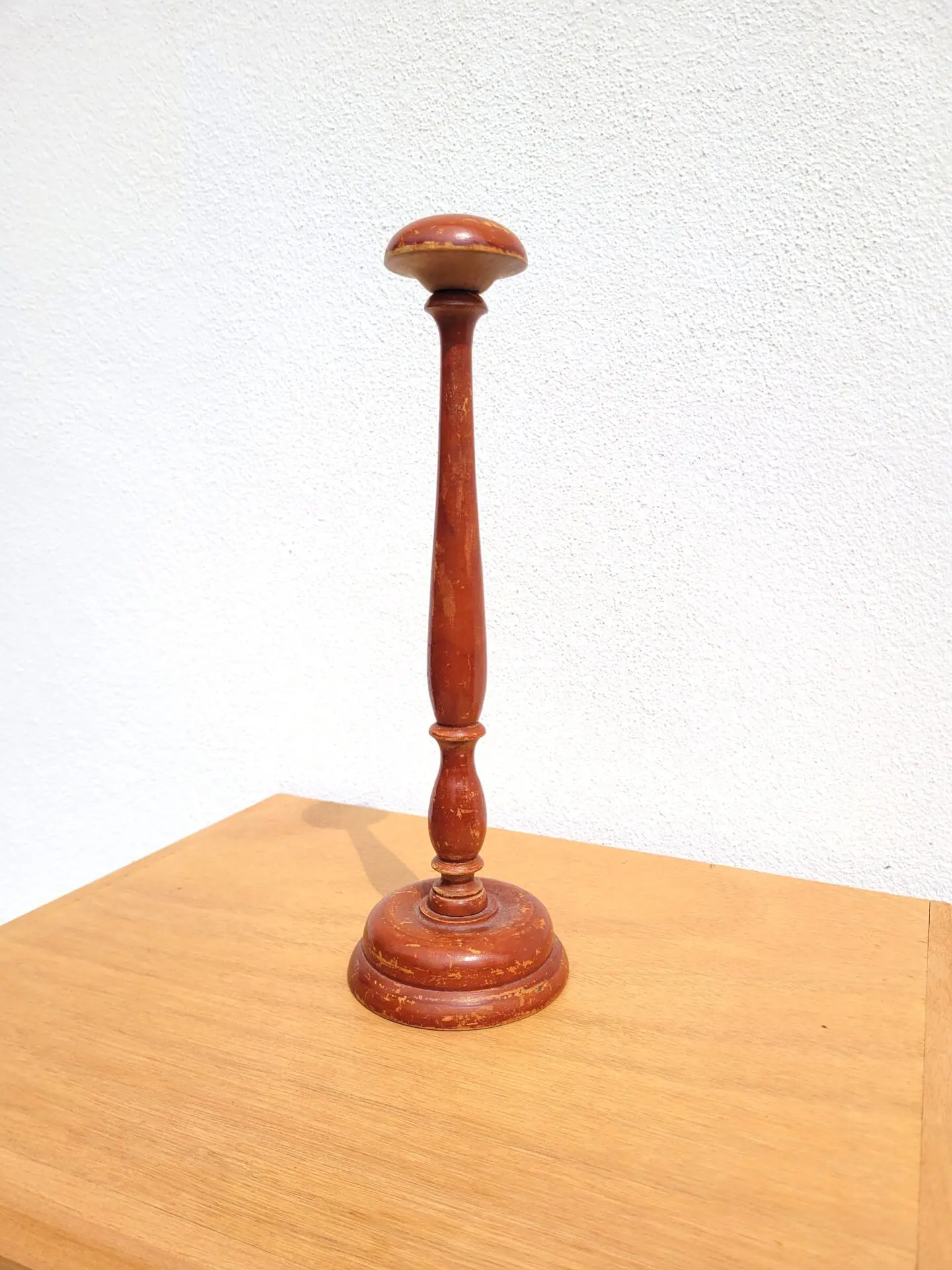 Porte chapeau ancien en bois tourné 04
