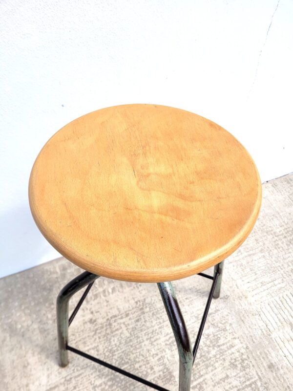 Tabouret d'atelier réglable vers 1950 05