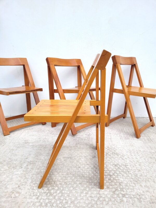 Set de 4 chaises pliantes par Aldo Jacober vers 1970 04