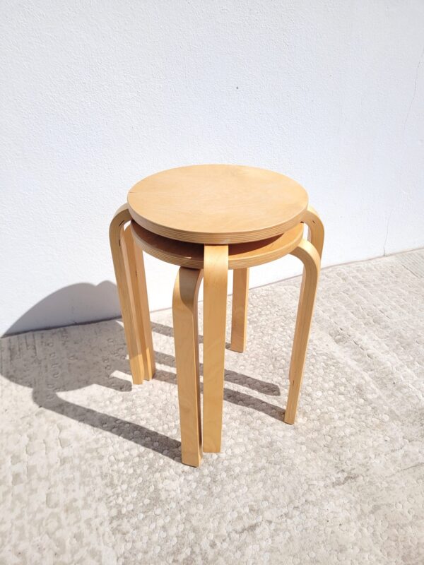 Tabouret en bois Frosta 05