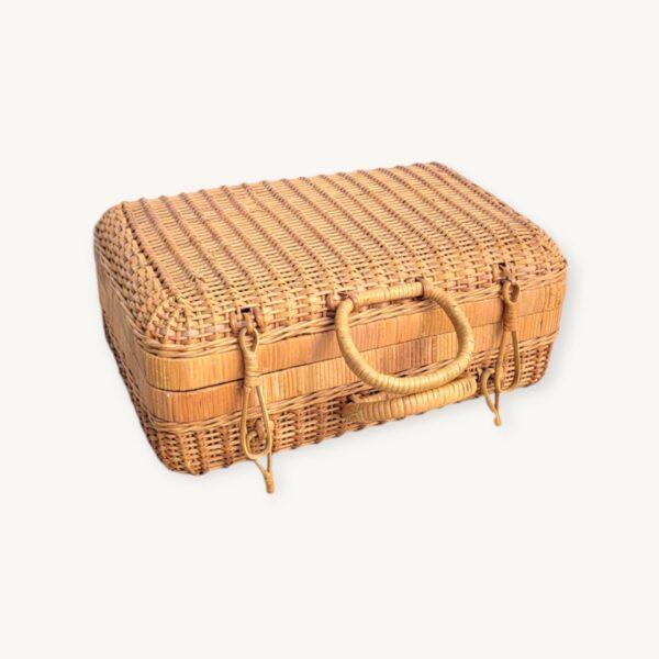 Valise vintage en rotin vers 1970 06