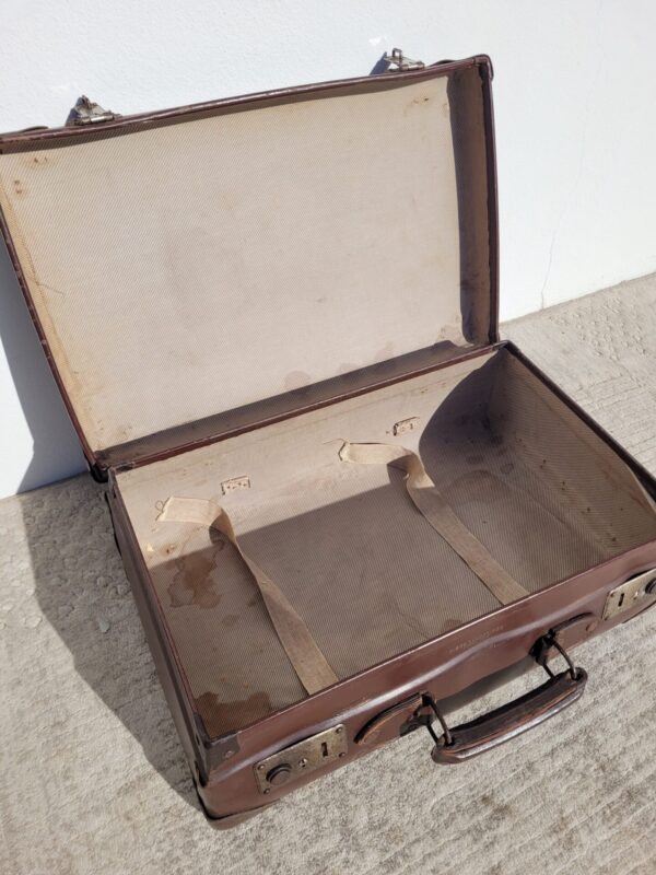 Valise vintage marron vers 1940 05