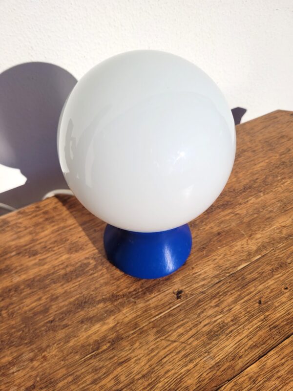 Petite lampe vintage pied diabolo bleu 02