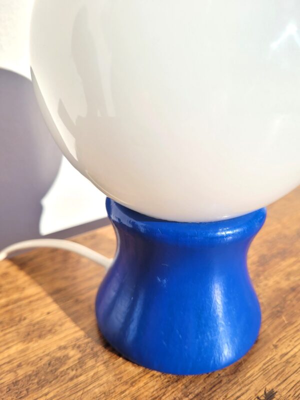 Petite lampe vintage pied diabolo bleu 03