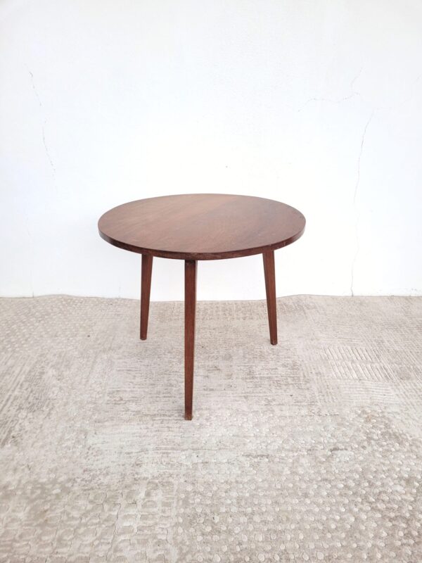 Petite table basse ronde vers 1960 01