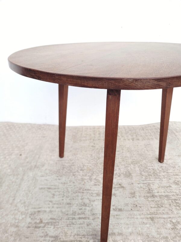 Petite table basse ronde vers 1960 02