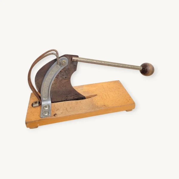 Ancien coupe ou tranche pain vers 1900 06