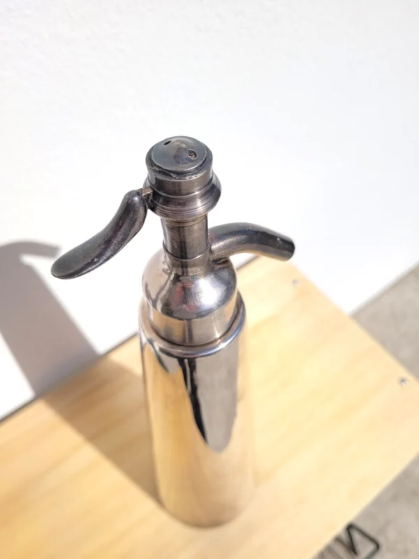 Ancienne bouteille siphon eau de Seltz inox 03