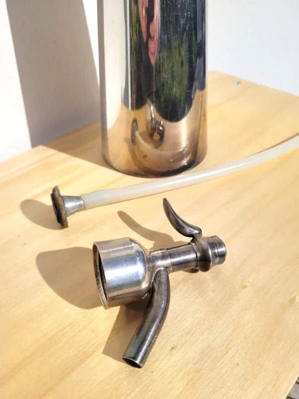 Ancienne bouteille siphon eau de Seltz inox 04