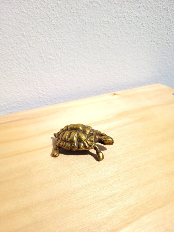 Figurine de tortue en laiton 01