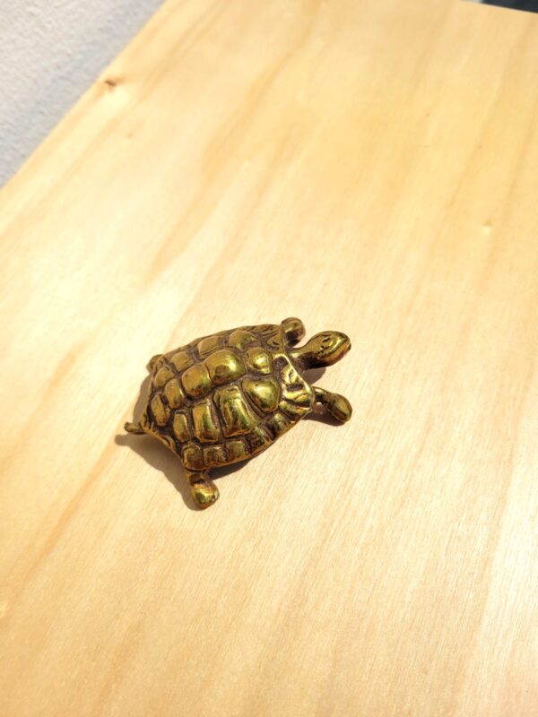 Figurine de tortue en laiton 03