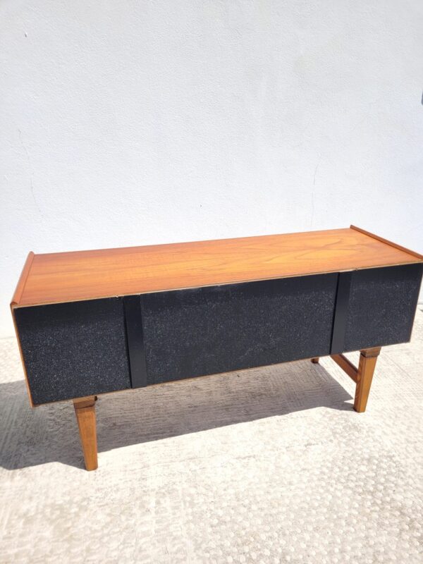 Commode basse rénovée ou enfilade scandinave en teck vers 1960 06