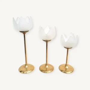 Set de 3 bougeoirs fleurs en laiton doré 06