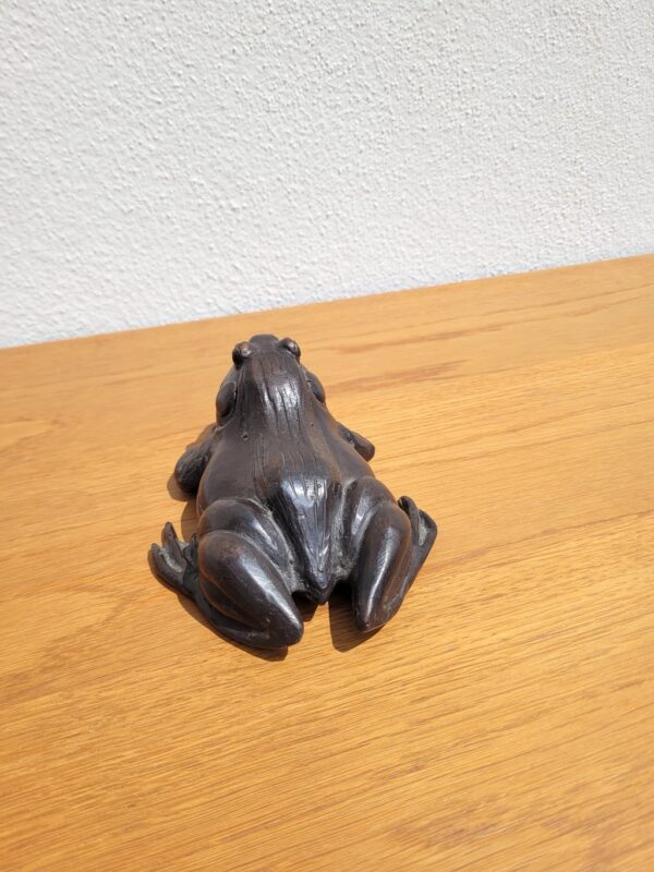 Sculpture grenouille par la fonderie Cornille Havard Villedieu 03