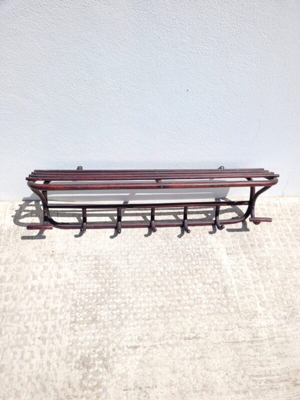 Ancien porte manteaux vestiaire en bois 01