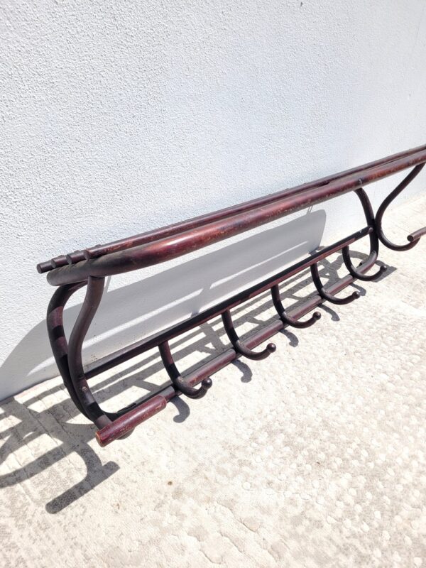Ancien porte manteaux vestiaire en bois 02