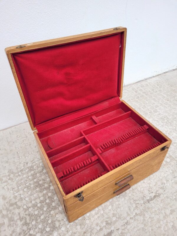 Ancienne boîte coffret ménagère en bois 04