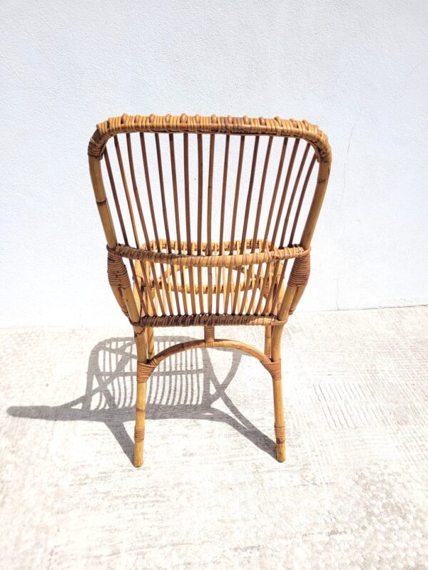 Ancienne chaise en rotin vers 1960 03