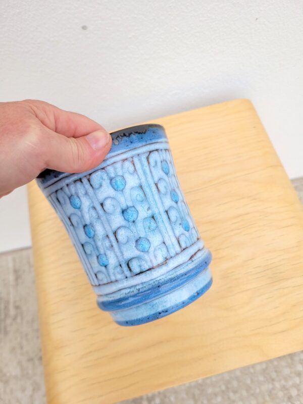 Danuta Le Hénaff cache pot céramique bleue 04