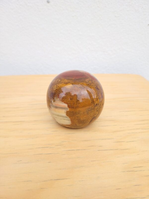 Presse papier boule en pierre onyx 02