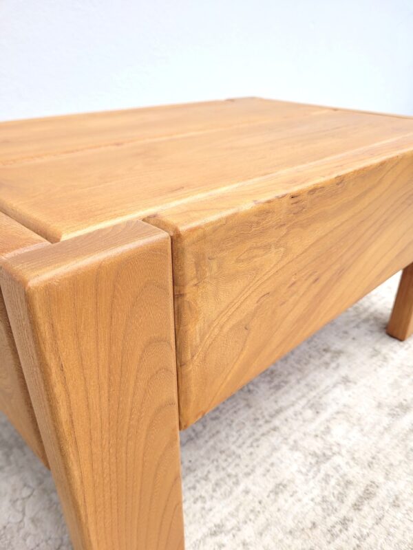 Table de chevet en orme vers 1970 dlg maison Regain 04