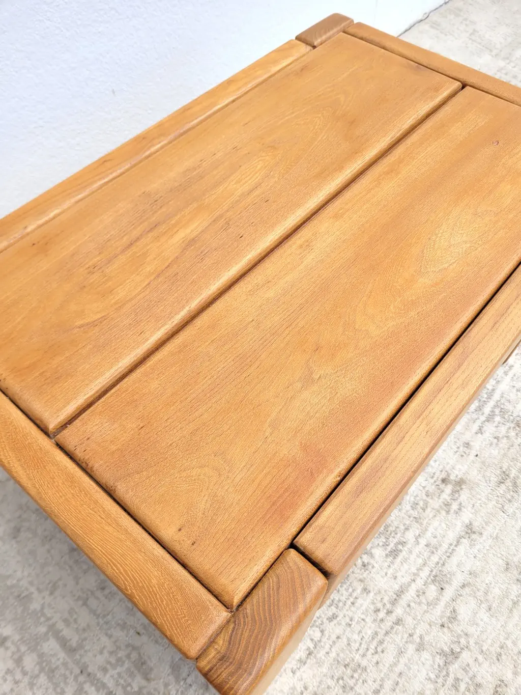 Table de chevet en orme vers 1970 dlg maison Regain 05