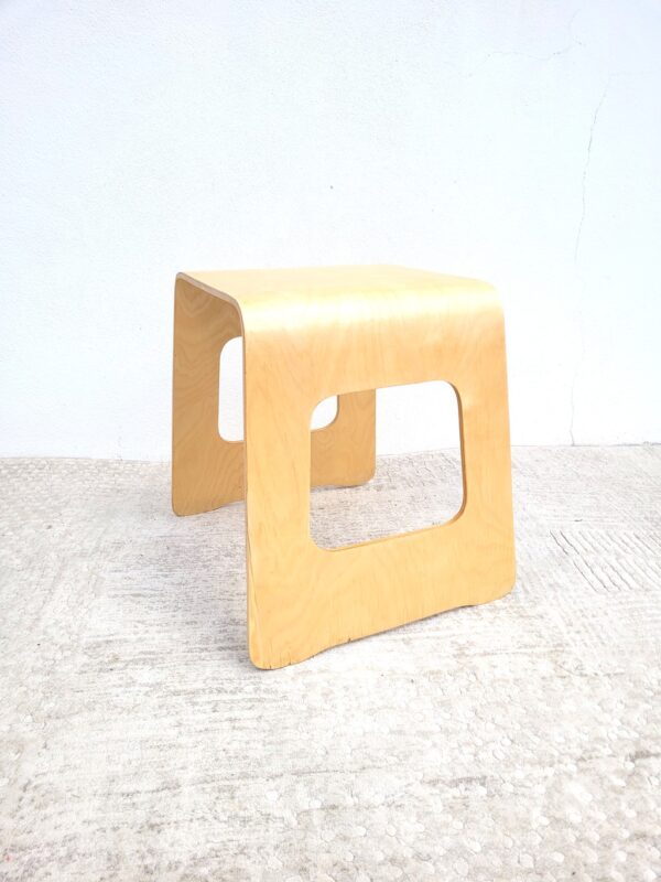 Tabouret ou table d'appoint Ikea 90s par Lisa Norinder 02