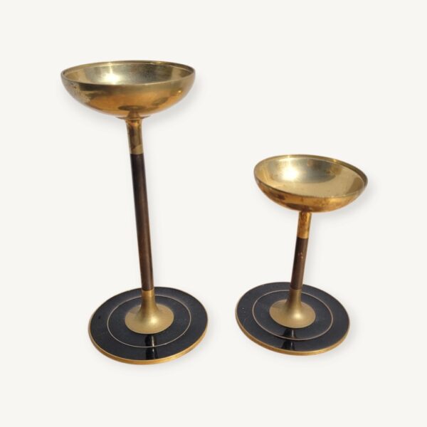 Paire de bougeoirs ou portes bougies en laiton 01