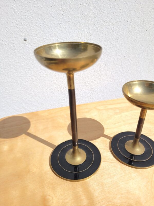 Paire de bougeoirs ou portes bougies en laiton 03