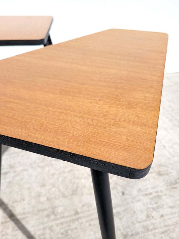 Paire de tables basses années 60 rénovées 06