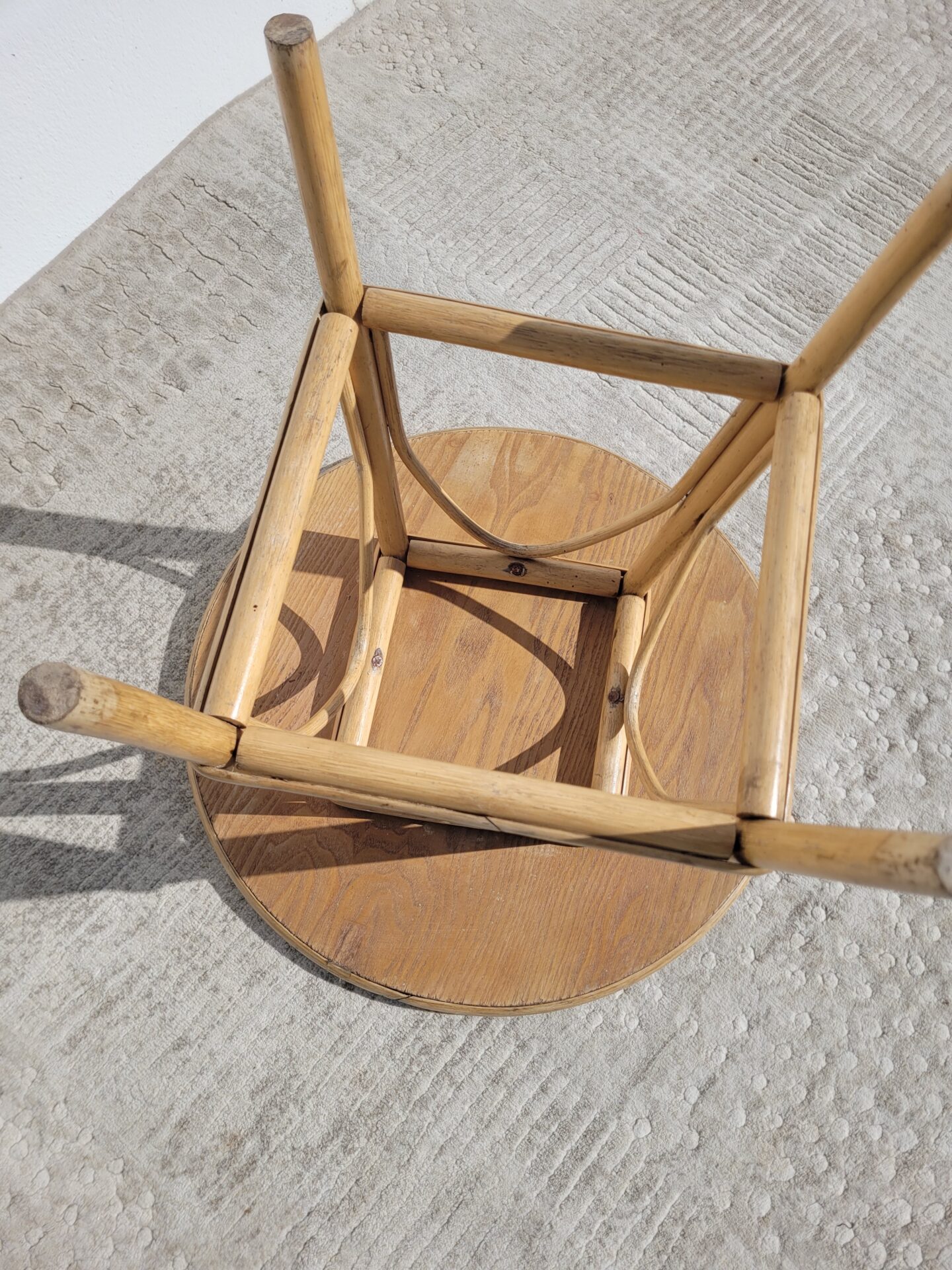 Table basse ou d'appoint en rotin vintage 05