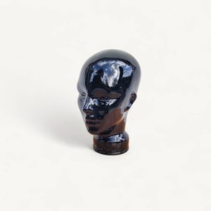 Tête à chapeau en verre noir 06